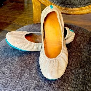 Tieks ballerina flats in grey